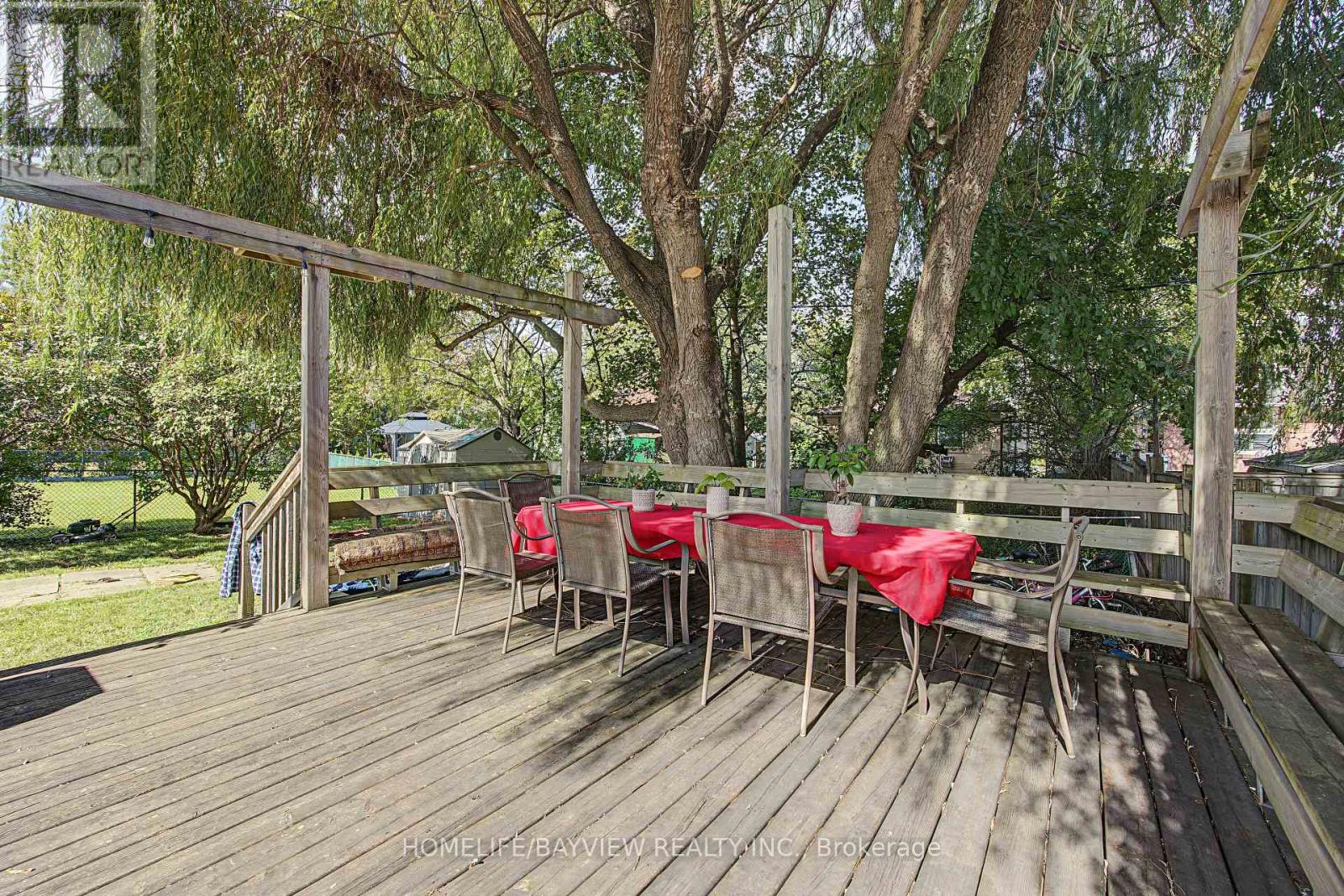46 ACTON AVENUE - 40
