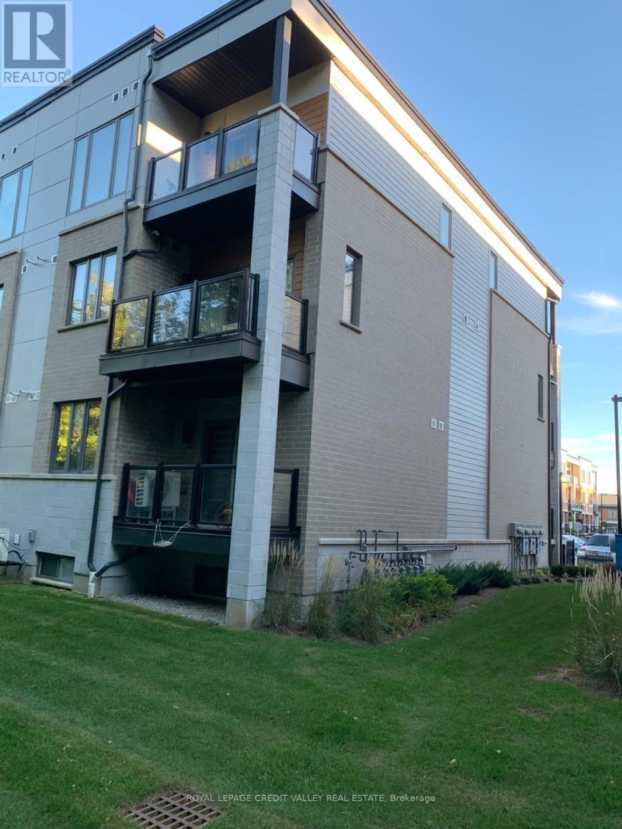 #13 25 ISHERWOOD AVENUE E - 3