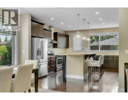 4pc Bathroom - 1721 44 Avenue Sw, Calgary, AB T2T5M4 Photo 10