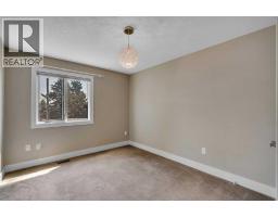 1721 44 Avenue Sw, Calgary, AB T2T5M4 Photo 30