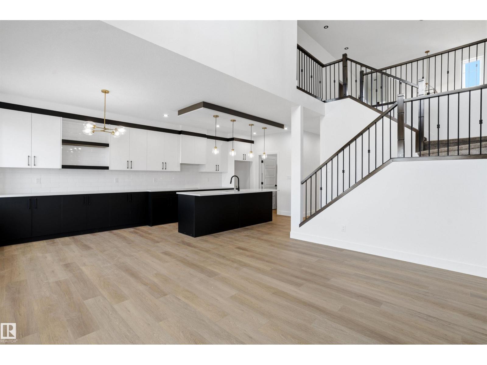 780 Bank DR - 23