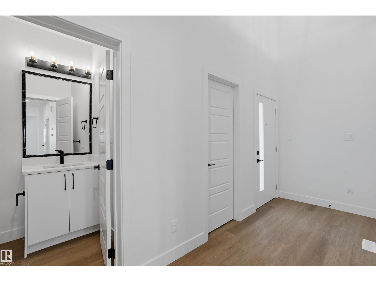 780 Bank DR - 4