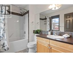 161 Prestwick Close Se, Calgary, AB T2Z4Y3 Photo 17