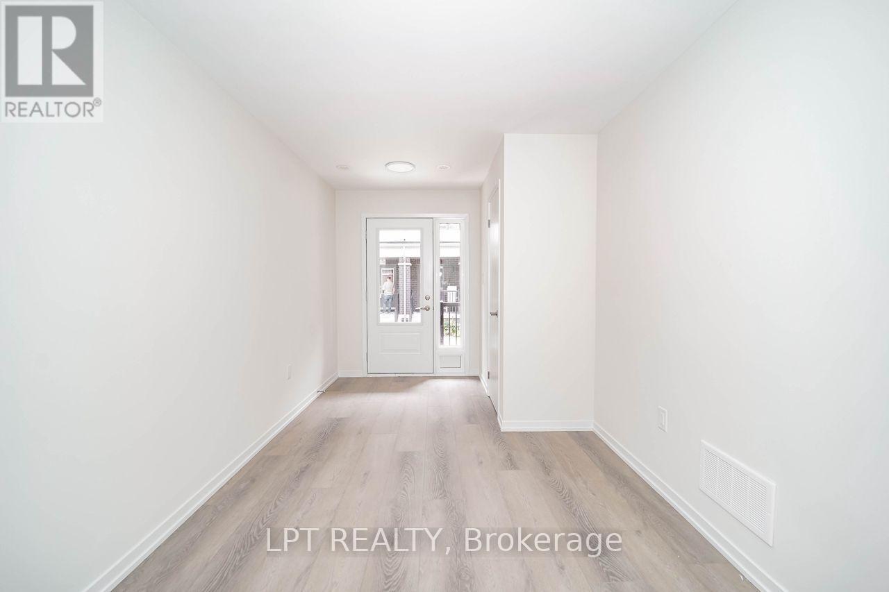 93 MATAWIN LANE, Richmond Hill (Headford Business Park) — photo 4
