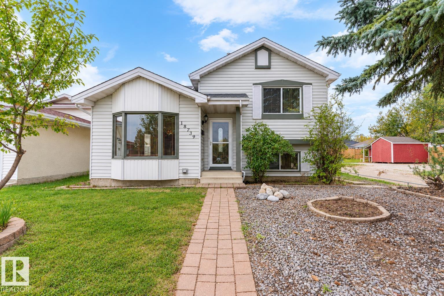 18739 72 AV NW - 1
