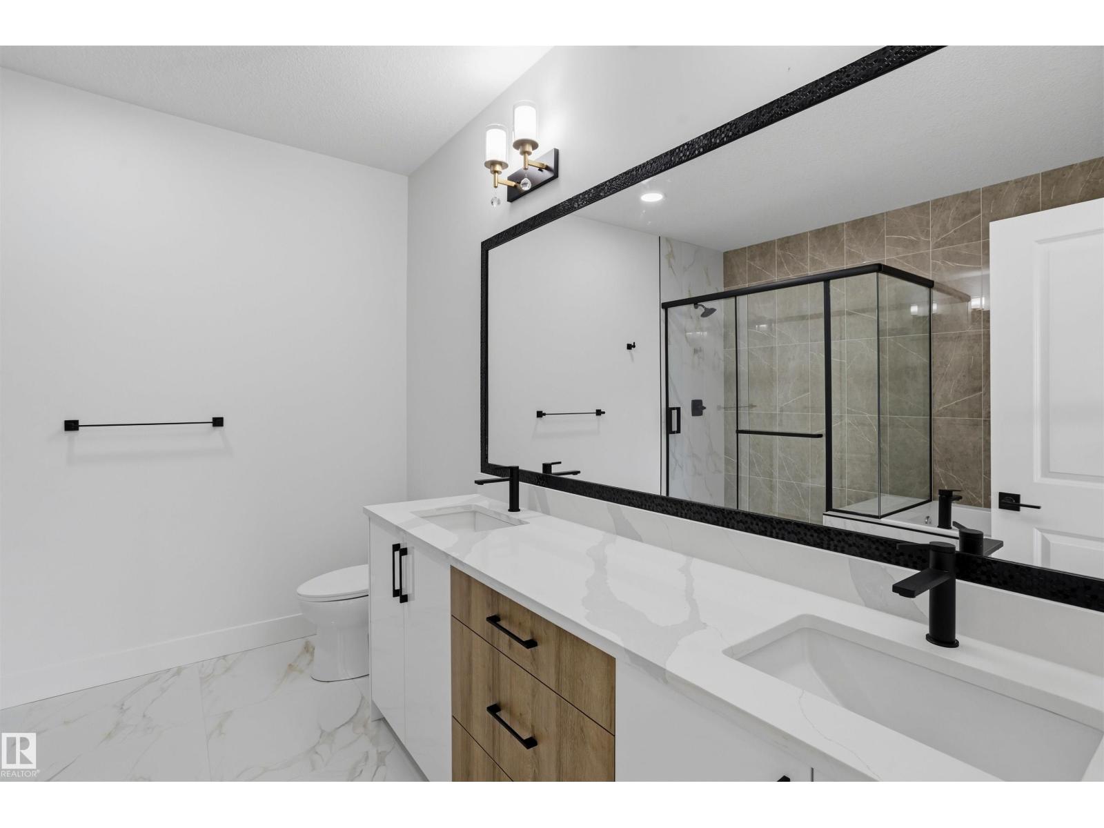4210 63 ST - 32