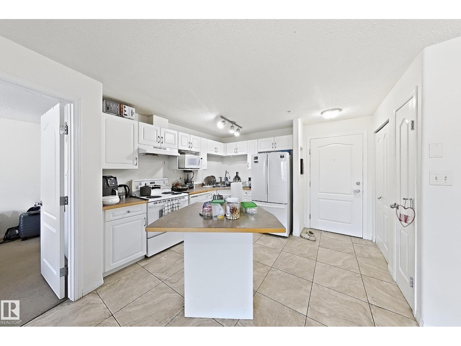 #224 3425 19 ST NW - 11