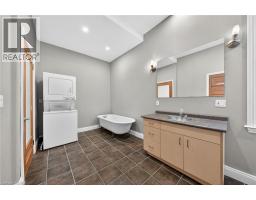 12 Fleet Street, Brantford, ON N3T3S7 Photo 17