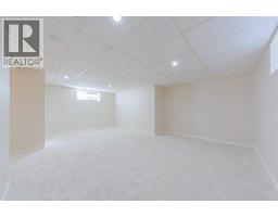 130 Somerglen Way Sw, Calgary, AB T2Y4B2 Photo 25