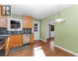 Dining room - 553 Acland Ave, Colwood, BC V9C2N5 Photo 11