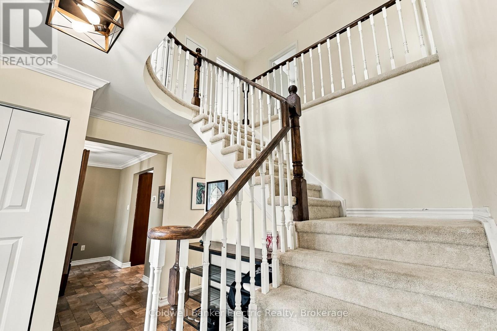 40 STEPHEN AVENUE - Image 22