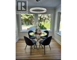 3033 Griffin Place Place, North Vancouver, BC V7R4W9 Photo 12