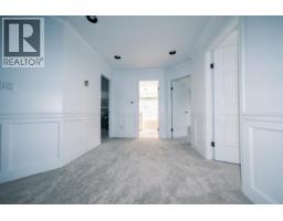 3033 Griffin Place Place, North Vancouver, BC V7R4W9 Photo 18