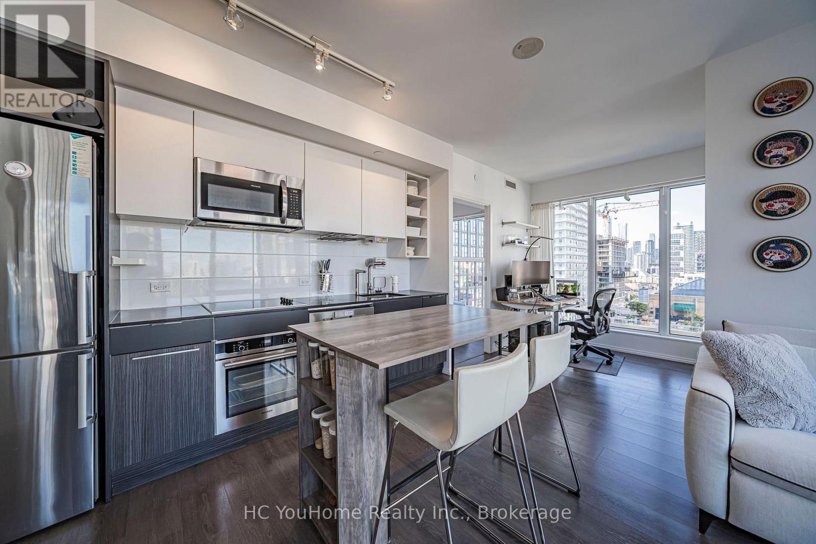 #2110 68 SHUTER STREET - 16