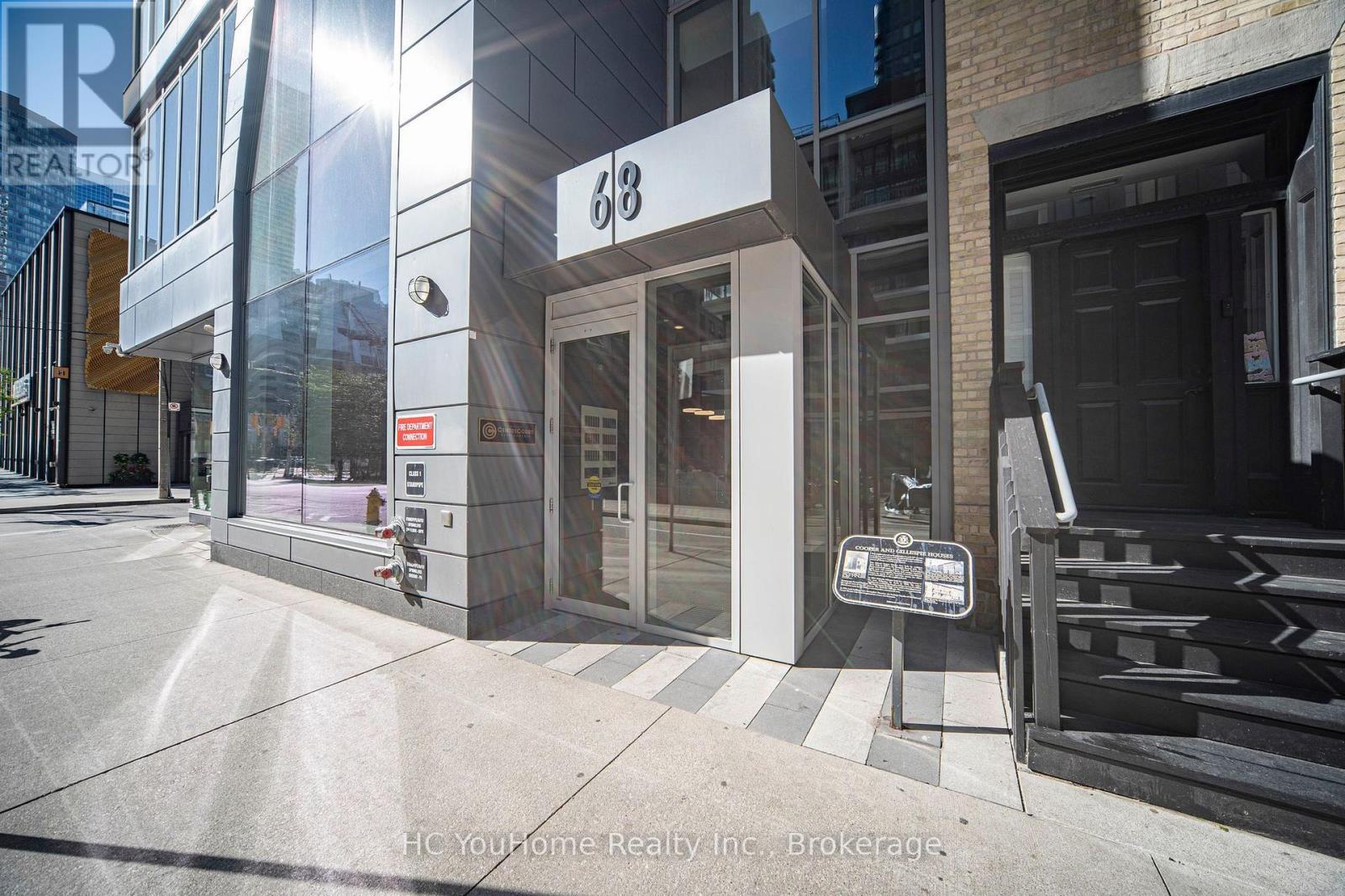 #2110 68 SHUTER STREET - 2