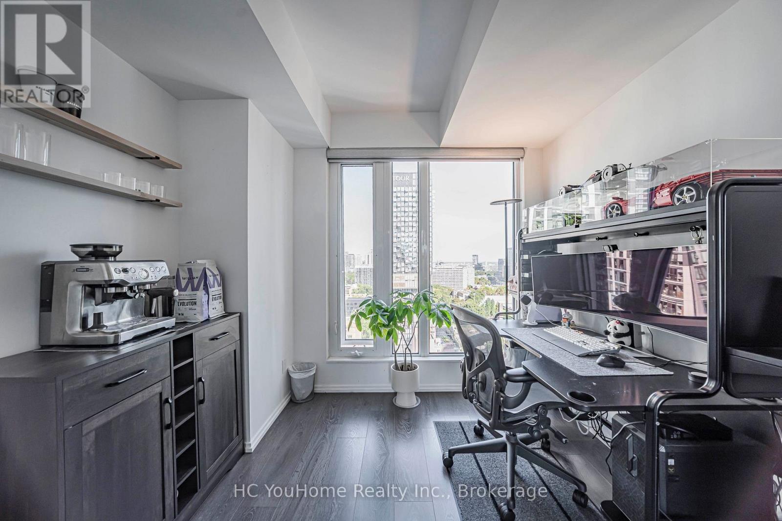 #2110 68 SHUTER STREET - 26