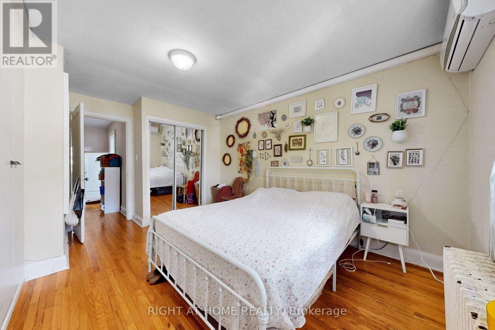 262 LIPPINCOTT STREET - 13