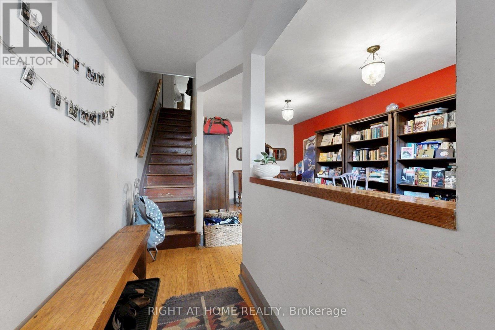 262 LIPPINCOTT STREET - 2