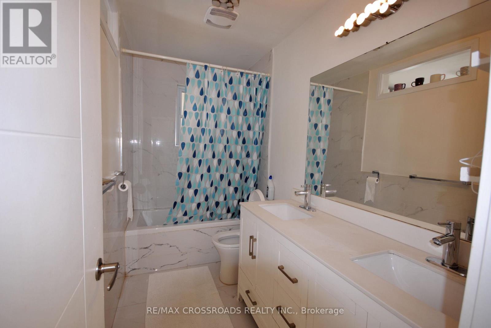 25 ARBUTUS CRESCENT, Toronto (Dorset Park) — photo 11
