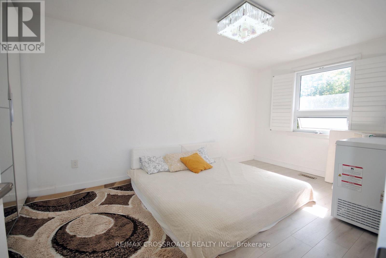 25 ARBUTUS CRESCENT - 7