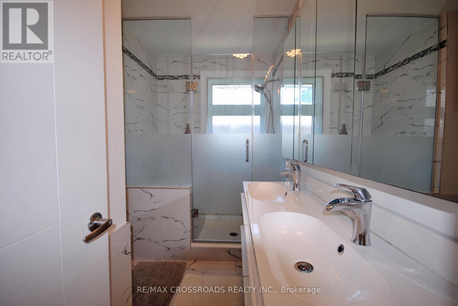25 ARBUTUS CRESCENT - 9