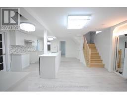 25 Arbutus Crescent, Toronto, ON M1P1W8 Photo 13
