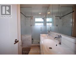 25 Arbutus Crescent, Toronto, ON M1P1W8 Photo 9