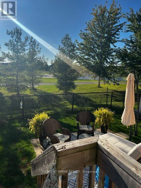 50 PAYNE CRESCENT, Aurora — photo 12