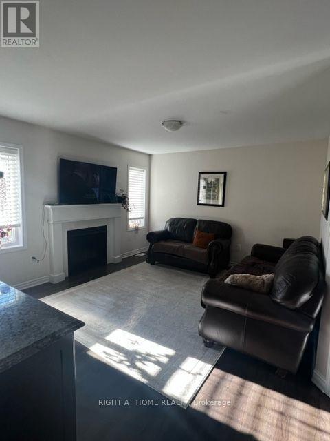 50 PAYNE CRESCENT, Aurora — photo 6