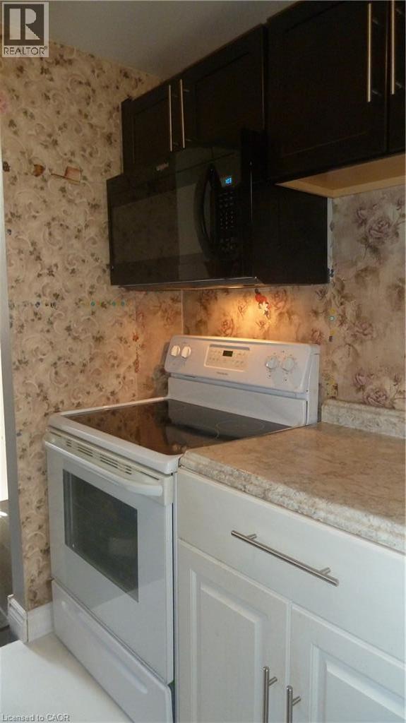 647 ALBERT Street Unit# 4, Waterloo — photo 7