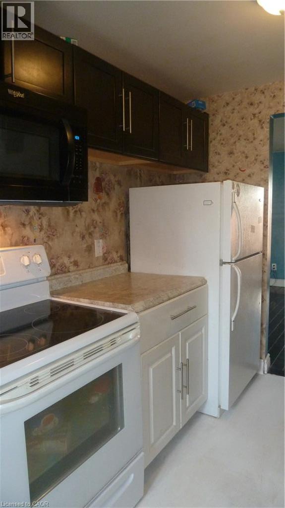 647 ALBERT Street Unit# 4, Waterloo — photo 8