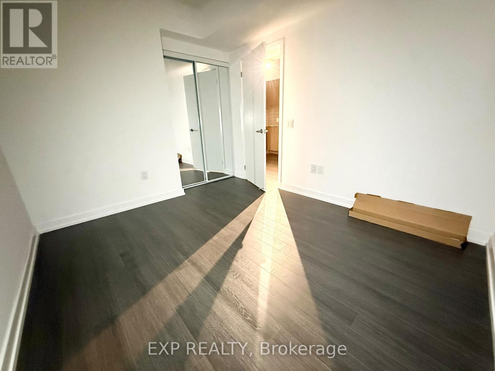 1412 - 4010 EGLINTON AVENUE W, Toronto (Humber Heights) — photo 9