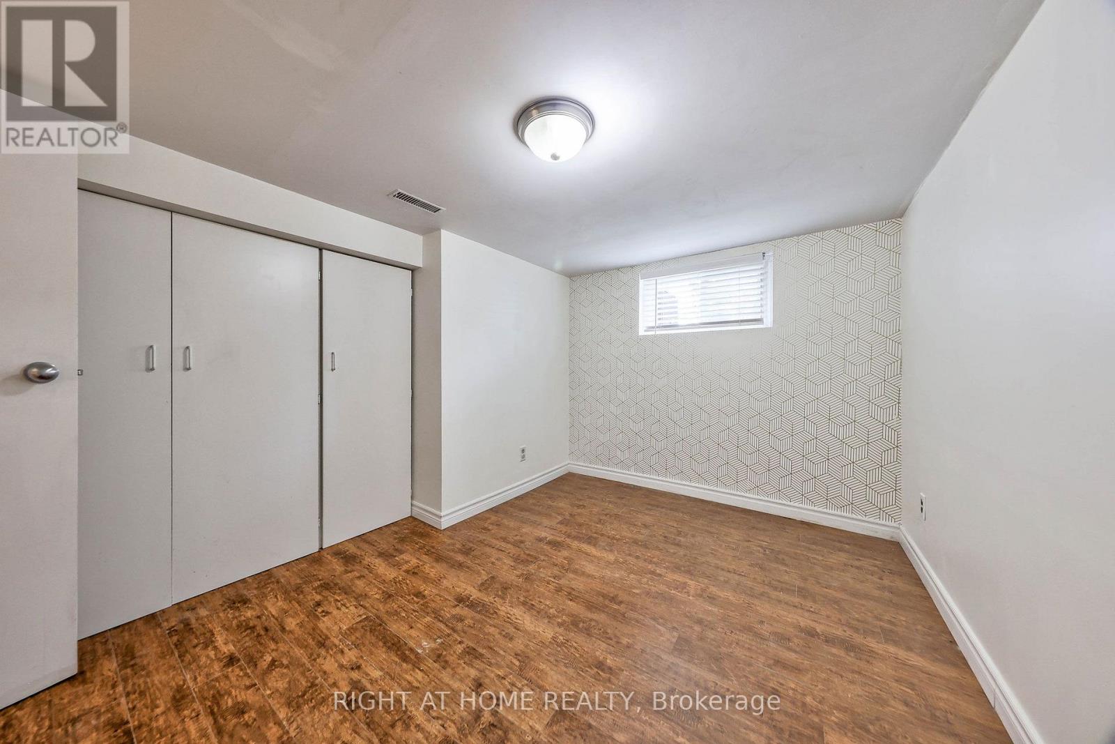 243 COLERIDGE AVENUE - 28