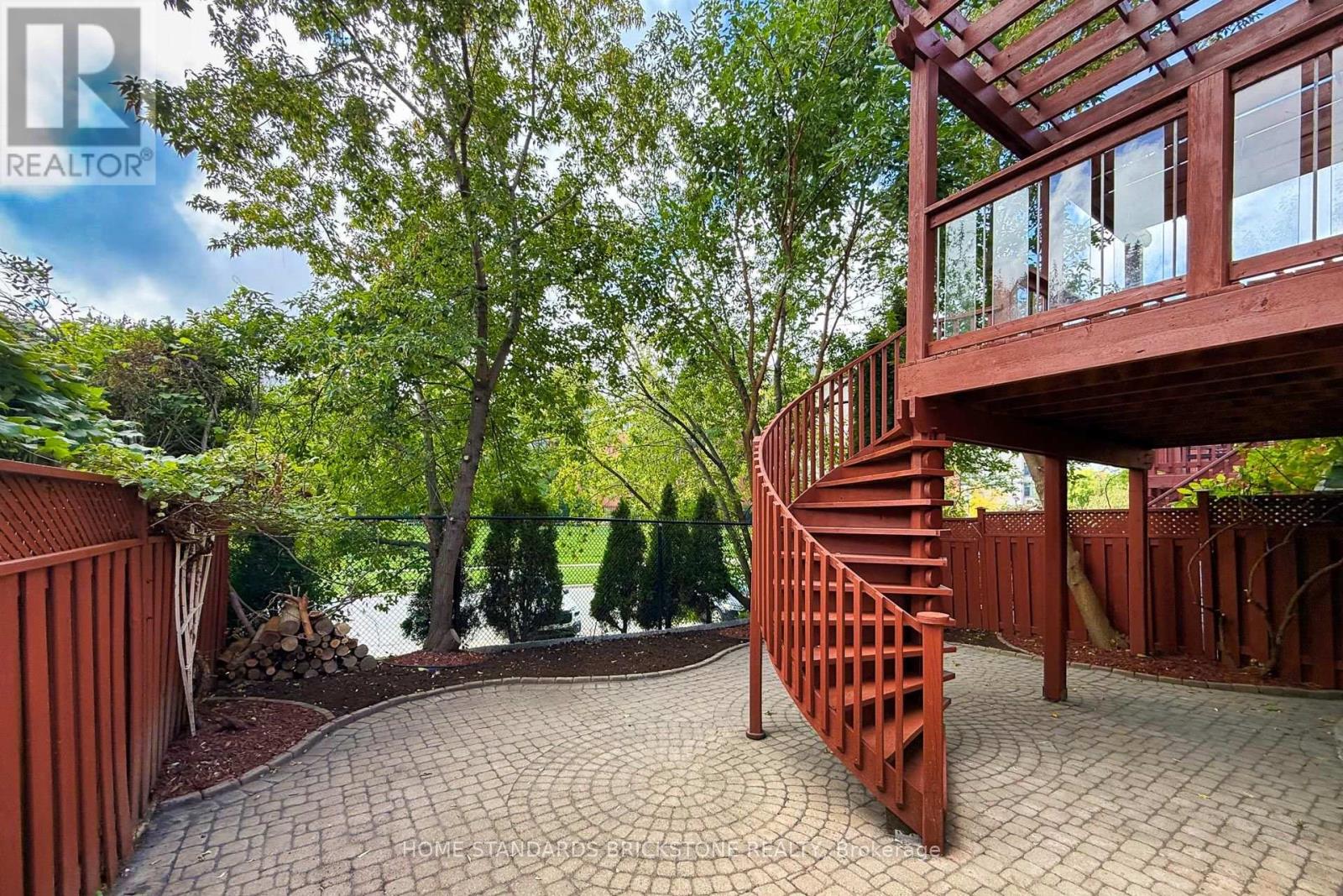 46 MONASTERY LANE - 48