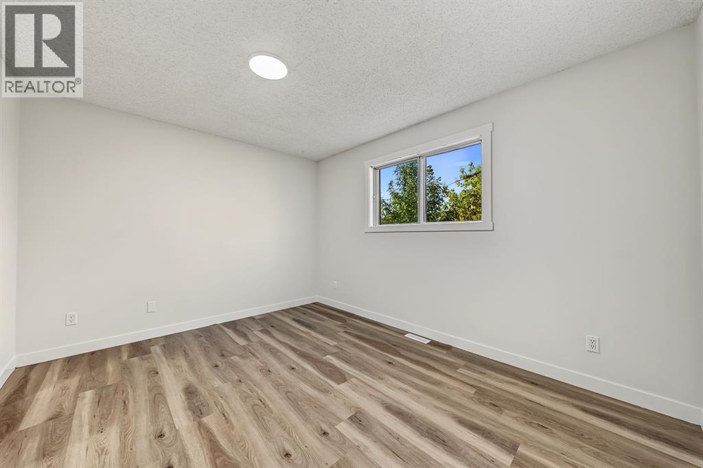 310 Castleridge Drive NE - photo 21