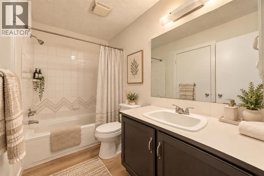 310 Castleridge Drive NE - photo 22