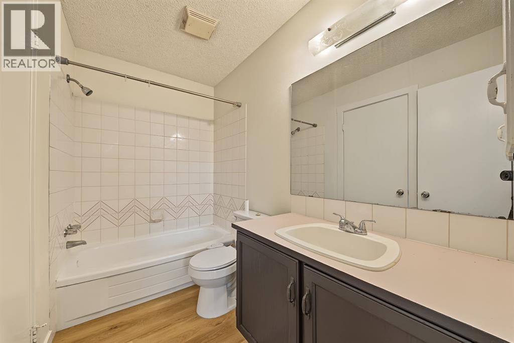 310 Castleridge Drive NE - photo 23
