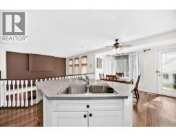 4pc Bathroom - 14954 Mt Mckenzie Drive Se, Calgary, AB T2Z2L4 Photo 8