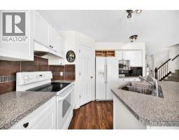 4pc Bathroom - 14954 Mt Mckenzie Drive Se, Calgary, AB T2Z2L4 Photo 9