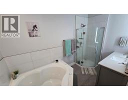 Kitchen - 9108 8 Street, Dawson Creek, BC V1G3N4 Photo 18
