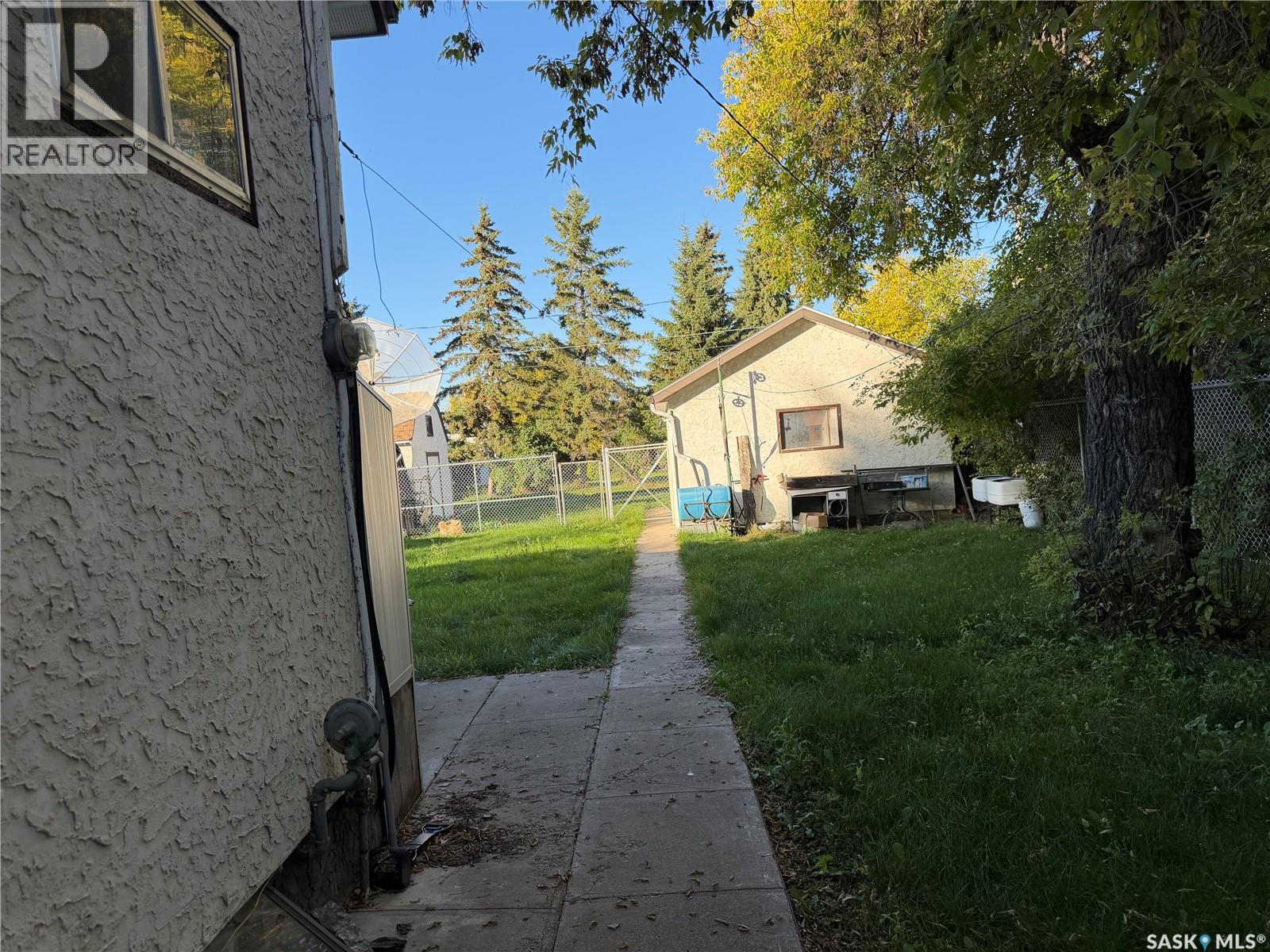 466 6th AVENUE W, Melville — photo 5