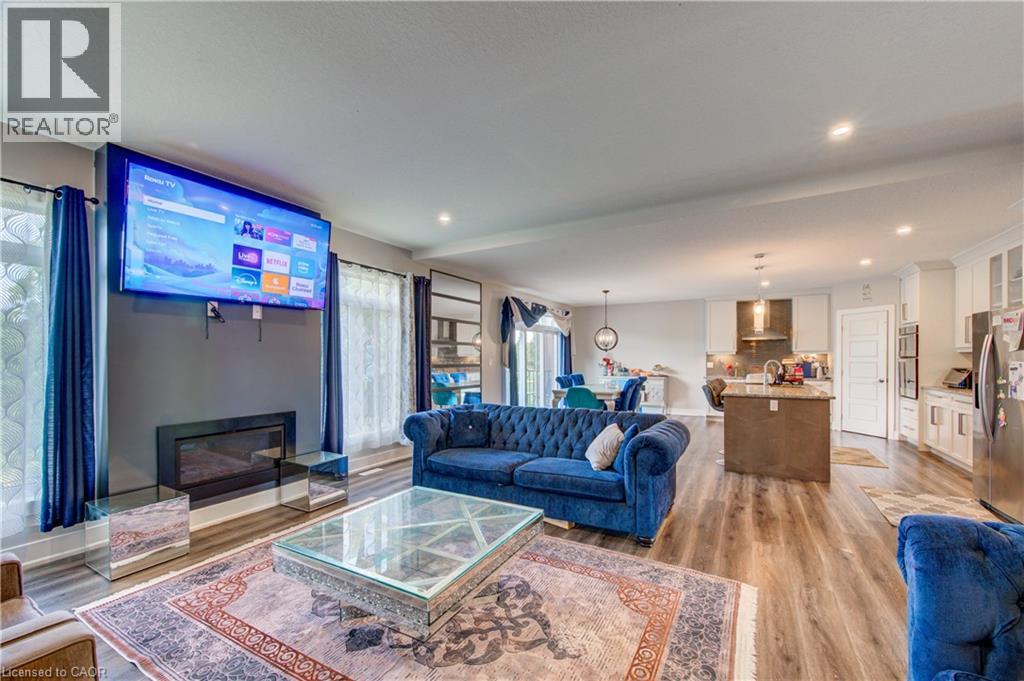 7 MCPHERSON Court - 8