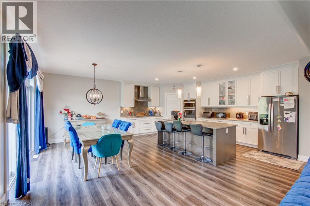 7 MCPHERSON Court - 11