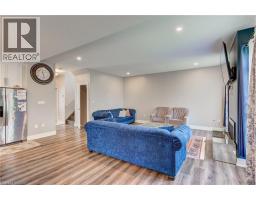 4pc Bathroom - 7 Mcpherson Court, Lyndhurst, ON N5P0E5 Photo 10