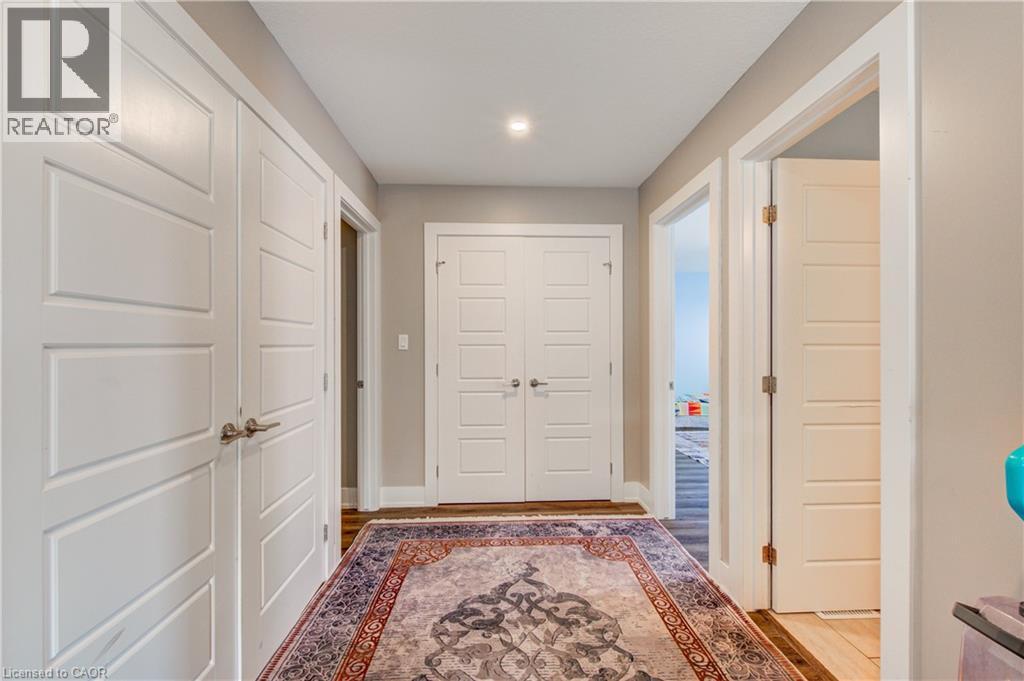 7 MCPHERSON Court - 19