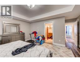 7 Mcpherson Court, Lyndhurst, ON N5P0E5 Photo 24