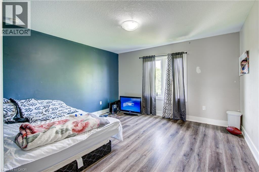 7 MCPHERSON Court - 21