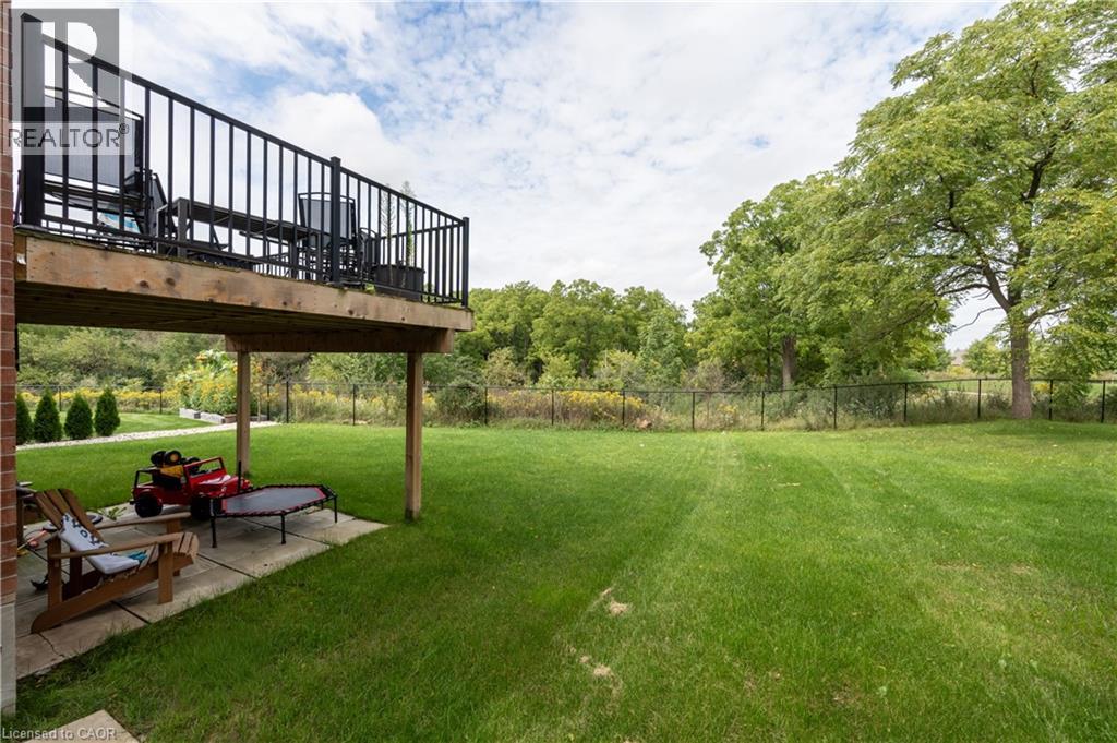 7 MCPHERSON Court - 39