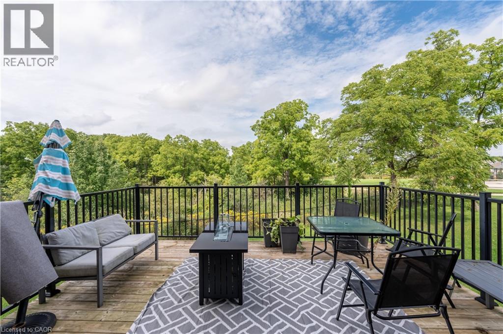 7 MCPHERSON Court - 40