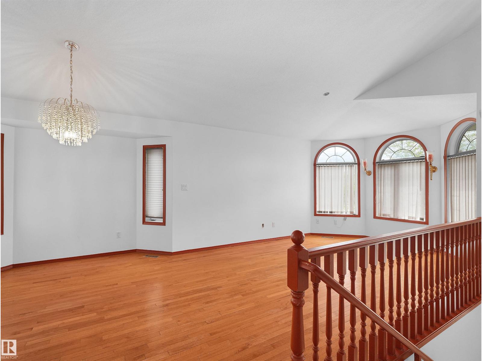2832 36B AV NW - Image 17